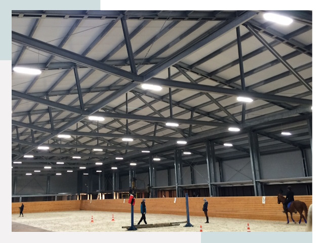Строительство конных манежей от 610 руб в Красногорск