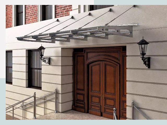 Металлические козырьки от 610 руб. в Красногорске