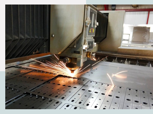 Лазерная резка металла в Красногорске от 610 руб.